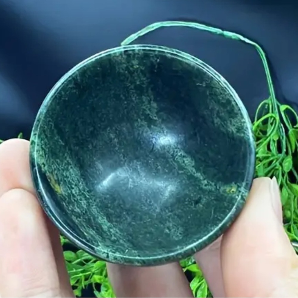 Jade bowl - Picture 7 of 7